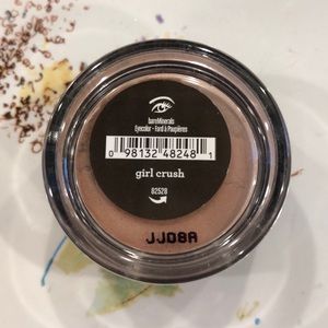 Bare Minerals Eyeshadow in Girl Crush